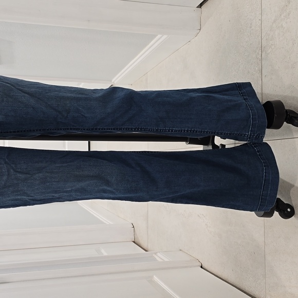 Stylish Bootcut Denim Trousers - Picture 3 of 4
